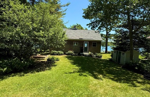 Brunswick House | Maine Oceanfront Retreat