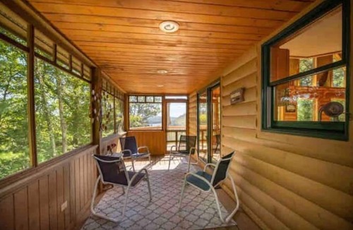Bryant Pond Ski Chalet | Maine Peaks & Lakeside Properties