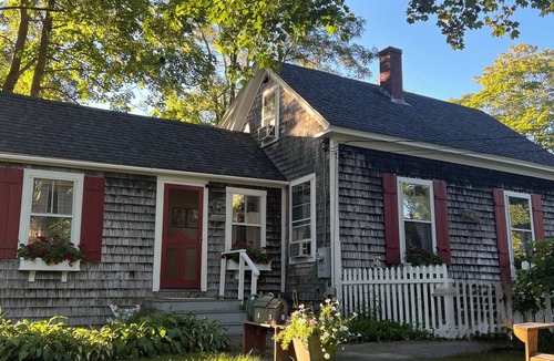 Camden Cottage | MAINE SQUEEZE COTTAGE