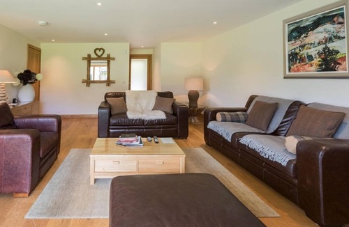 Kenmore Apartment | Mains of Taymouth, Kenmore ~ 5* 3 The Gallops - Downstairs property - sleeps 4 guests in 2 bedrooms