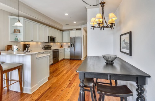 Holmes Beach Condo | Mainsail Beach Inn 2 Bedroom