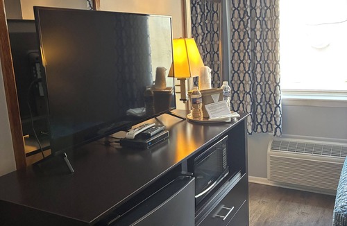 Phoenixville Hotel | Mainstay Inn