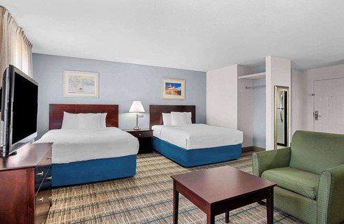 Addison Hotel | MainStay Suites Addison-Dallas