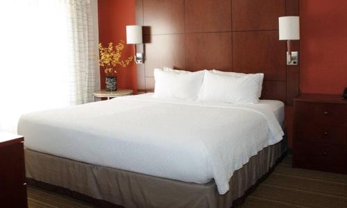 Appleton Hotel | MainStay Suites Appleton Airport - Fox River Mall Area