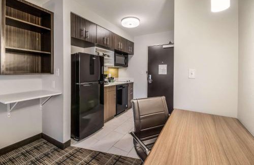 Union City Hotel | MainStay Suites at Discovery Park of America