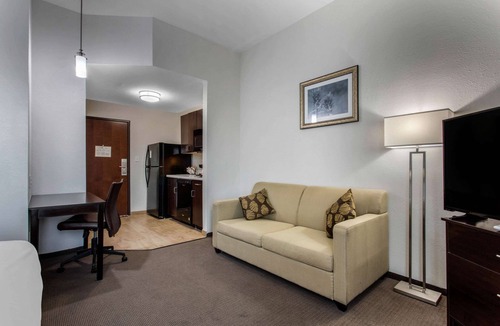 Big Spring Hotel | MainStay Suites Big Spring North I-20