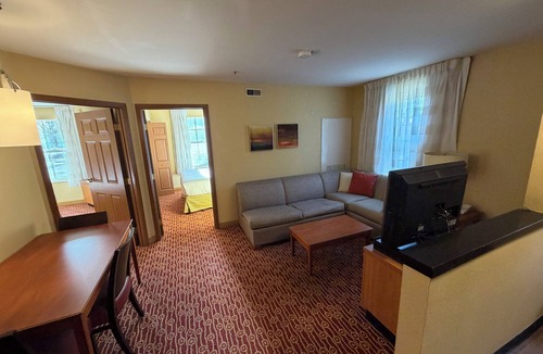 Bloomington Hotel | MainStay Suites Bloomington near University