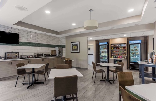 Bourbonnais Hotel | MainStay Suites Bourbonnais - Kankakee