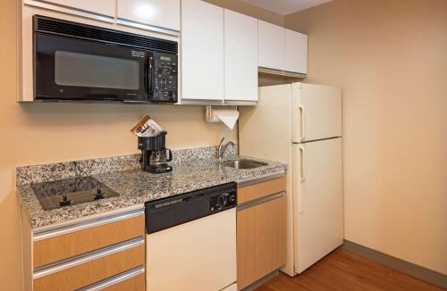 Schaumburg Hotel | MainStay Suites Chicago Schaumburg