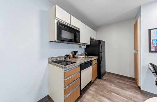 Blue Ash Hotel | MainStay Suites Cincinnati Blue Ash