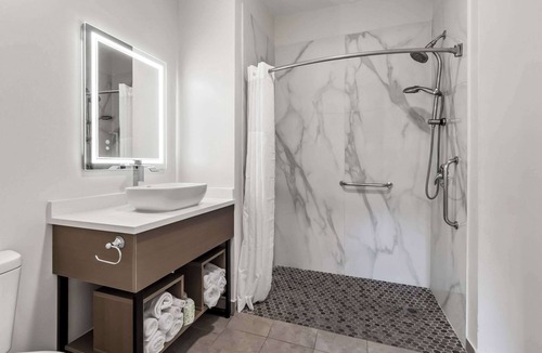 Harbison Hotel | MainStay Suites Columbia Harbison