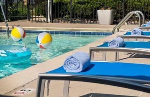 Crosswoods Hotel | MainStay Suites Columbus Worthington