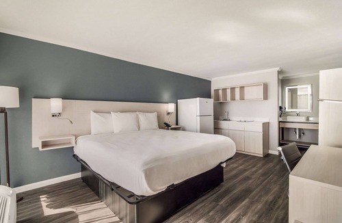 Florence Hotel | MainStay Suites Florence - Darlington