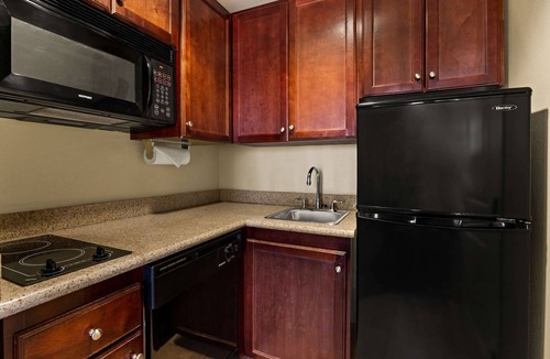 Houma Hotel | MainStay Suites Houma