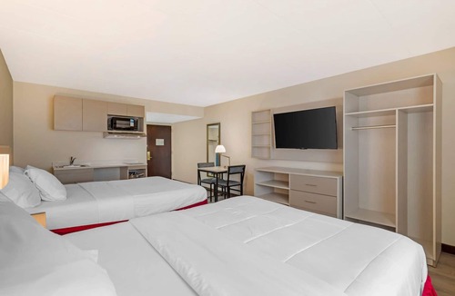 Lansing Hotel | MainStay Suites Lansing West