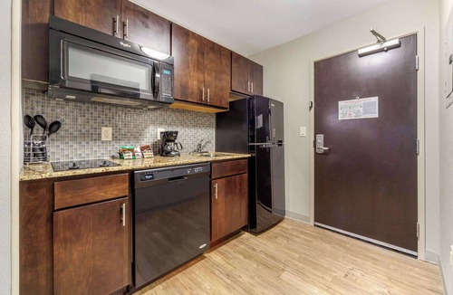 Lincoln Hotel | MainStay Suites Lincoln University Area