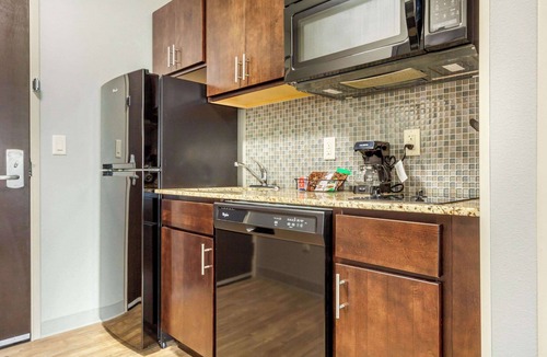 Lincoln Hotel | MainStay Suites Lincoln University Area