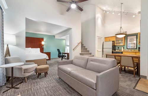 Richmond Heights Hotel | MainStay Suites St. Louis - Galleria
