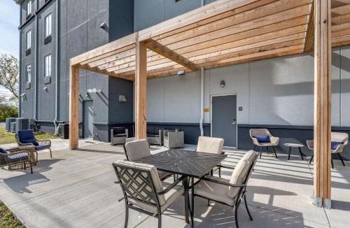 Georgetown Hotel | MainStay Suites