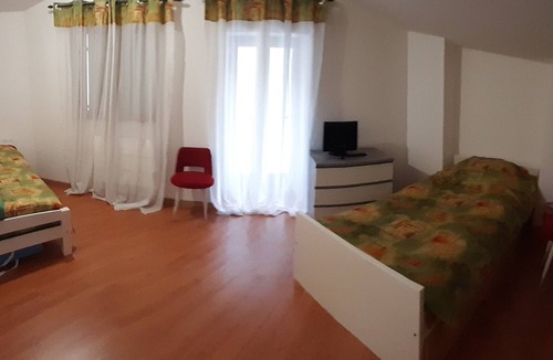 Pegairolles-de-l'Escalette Apartment | Maison de Village Chez Margot