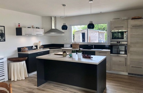 Plouneour-Trez Bed & Breakfast | Maison Plain Pied à 200m des Plages