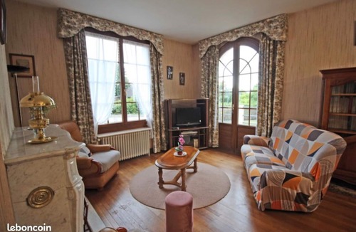 Saint-Sulpice-les-Feuilles House | Maison-location-vacances-saint Sulpice les Feuilles - 4pers - 2ch