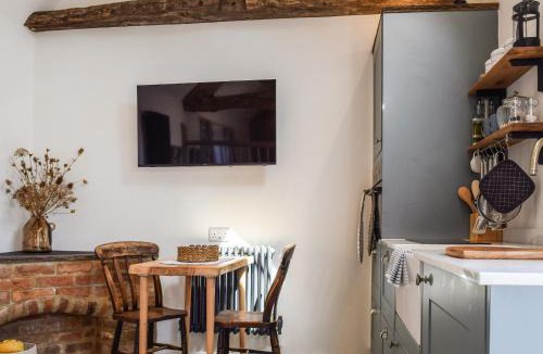 Harborough Magna House | Maisie's Stable