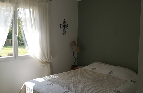 Saint-Agnant-de-Versillat House | Maison Vacances 6 Personnes