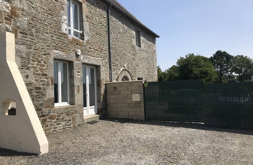 Saint-Aubin-de-Terregatte House | Maison à 15 min du Mont Saint Michel