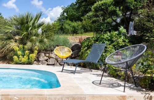 Sainte-Colombe-en-Bruilhois House | Maison de campagne avec Piscine