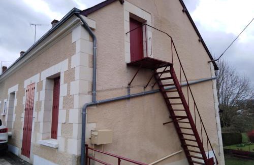 Lucay-le-Male House | Maison à 3 chambres, rustique, fraîche, entretenue, 15' zoo beauval commerces pharmacie route médiane