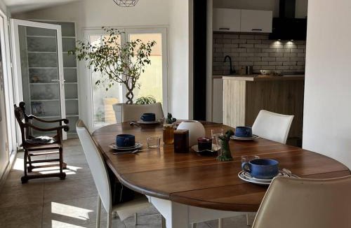 La Jetee House | Maison à Canet Plage proche de la plage et des commodités - FR-1-696-84