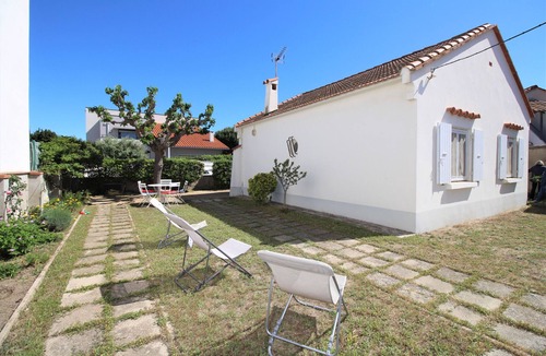 Canet-Plage Ski Chalet | Maison à deux pas de la plage avec agréable jardin.