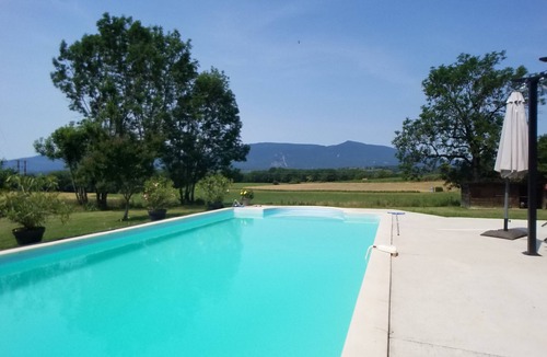 Chazey-Bons Villa | Maison à la Campagne Spacieuse Avec Piscine