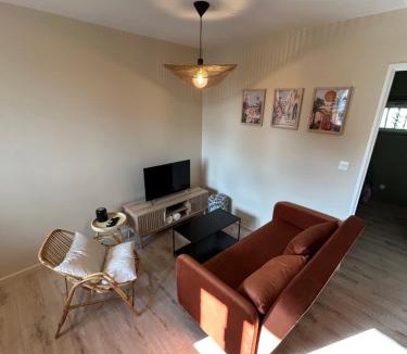 Bons-Tassily House | Maison à la campagne