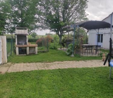 Sauveterre-De-Guyenne House | maison à la campagne