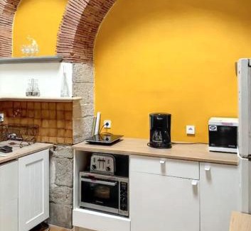 Laprade House | Maison élégante à Villalier avec Jacuzzi