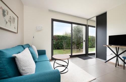 Colomiers Apartment | Maison Épure - maison mitoyenne avec jardin