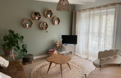 Mortagne-sur-Sevre House | Maison 10km du puy du fou 50 m2