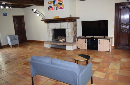 Huisseau-sur-Mauves Apartment | Maison 14 Personnes Avec Piscine