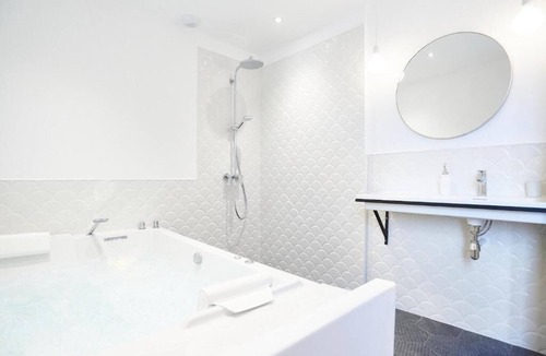 Pezenas House | Maison 1634