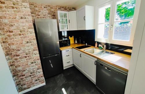 Bailly-Romainvilliers House | Maison 2 chambres avec jardin - 7 pers - proche Disneyland Paris
