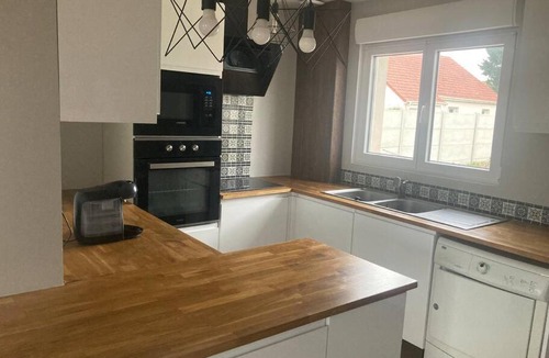 Saran House | Maison 2 chambres avec jardin et parking privatif