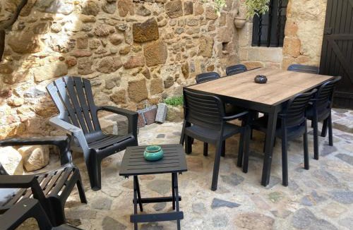 Alet-les-Bains House | Maison 2 chambres avec cour intérieure