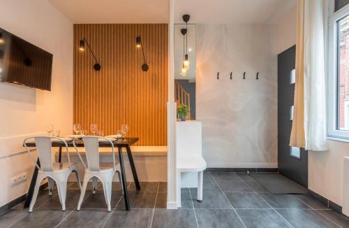 La Madeleine House | Maison 2 chambres proche du tram, parking gratuit