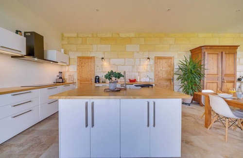 Montagne House | Maison 2 chambres, proche saint Emilion
