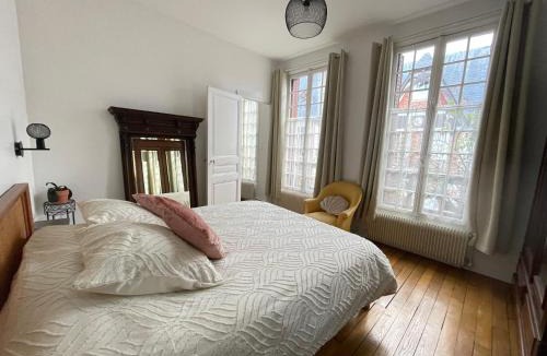 Vincennes House | Maison-2 chambres-terrasse-calme-Métro direct Paris-Parc floral