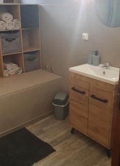 Saint-Bonnet-sur-Gironde House | maison 2 chambres au calme