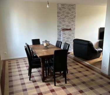 La Suze-sur-Sarthe House | Maison 3 chambres