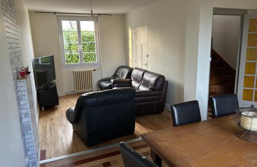 La Suze-sur-Sarthe House | Maison 3 chambres